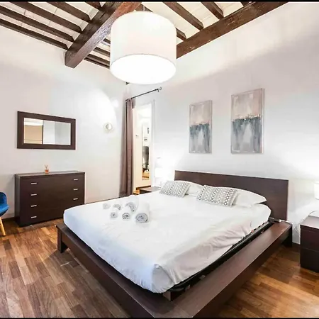 Via Buonarroti, 8 - 12 Minutes Walk To Duomo - Bright & Cozy - Charming *