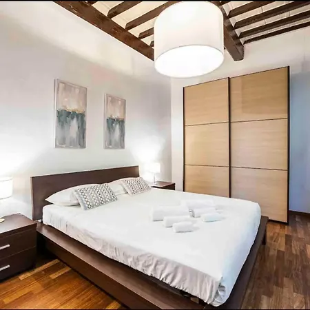 Via Buonarroti, 8 - 12 Minutes Walk To Duomo - Bright & Cozy - Charming * Florence